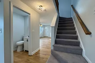 9 Packard St, Lawrence, MA 01843 - Photo 5