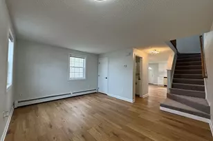 9 Packard St, Lawrence, MA 01843 - Photo 3