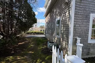 86 Shipyard Ln, Dartmouth, MA 02748 - Photo 15