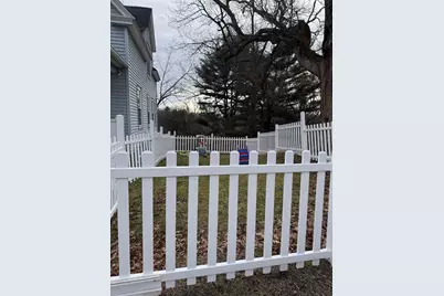 99 Clover St, Worcester, MA 01603 - Photo 3