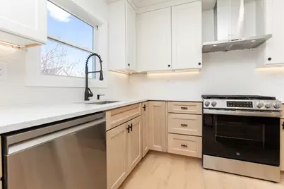 26 Central Ave, Malden, MA 02148 - Photo 3