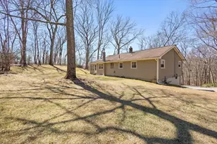 43 Locust St, Bellingham, MA 02019 - Photo 19