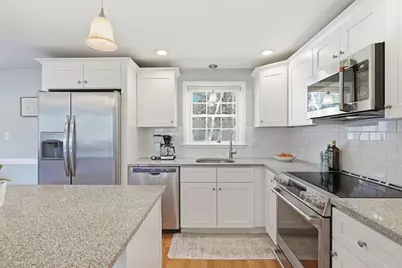 131 Carpenter Rd., Walpole, MA 02081 - Photo 3