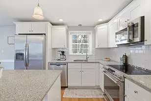 131 Carpenter Rd, Walpole, MA 02081 - Photo 3