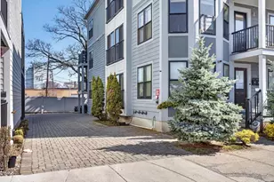 15 W Bellflower St, Boston, MA 02125 - Photo 21