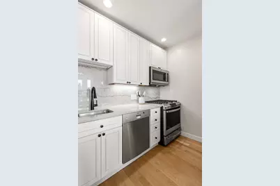 131 Pembroke Street #5, Boston, MA 02118 - Photo 11