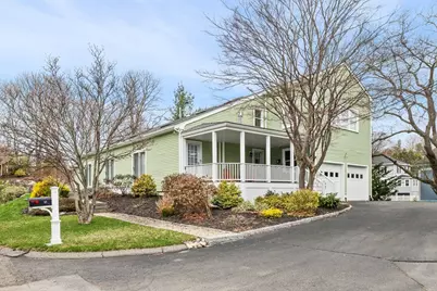 17 Garfield Street, Marblehead, MA 01945 - Photo 1