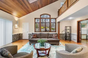 17 Garfield St, Marblehead, MA 01945 - Photo 7