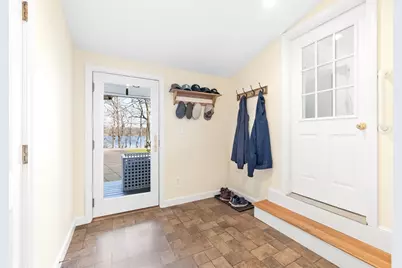 47 Lakeview Ave, Natick, MA 01760 - Photo 9