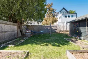 11 Eugenia Rd, Boston, MA 02131 - Photo 35