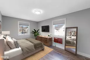 4 Golden Ct, Medford, MA 02155 - Photo 9