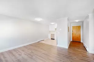 4 Golden Ct, Medford, MA 02155 - Photo 3