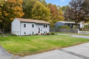 130 Sheryl Dr, Northbridge, MA 01588 - Photo 5
