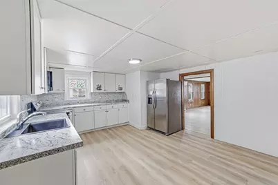 177 Chestnut St, Marlborough, MA 01752 - Photo 9