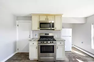 29-31 Auburn St, Everett, MA 02149 - Photo 3
