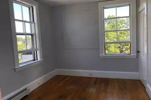 126 Pleasant St, Marblehead, MA 01945 - Photo 11