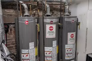 28 Chelsea St, Boston, MA 02128 - Photo 35