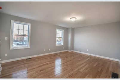 17 Marshall #3, Lowell, MA 01851 - Photo 7