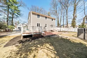 10 Hearthstone Dr, Burlington, MA 01803 - Photo 33
