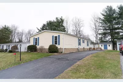 18 Fox Run, Brookfield, MA 01506 - Photo 1