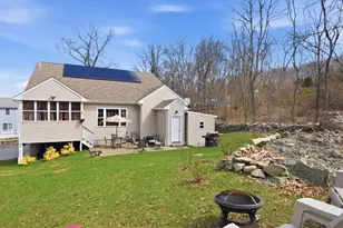 67 Ling St, Fall River, MA 02720 - Photo 5