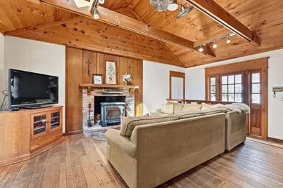 21 Meadow Wood Dr, Deerfield, MA 01373 - Photo 7