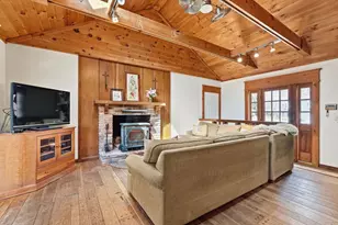 21 Meadowwood Dr, Deerfield, MA 01373 - Photo 7