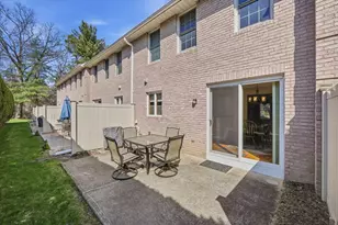 6 Mansion Woods Dr, Agawam, MA 01001 - Photo 23