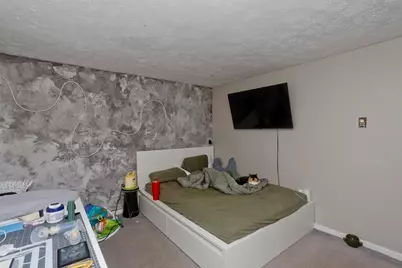 65 Hyde Ave, Springfield, MA 01107 - Photo 13