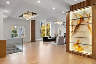 58 Chestnut St, Lynnfield, MA 01940 - Photo 1