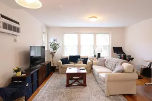 30 Upland Rd, Cambridge, MA 02140 - Photo 3