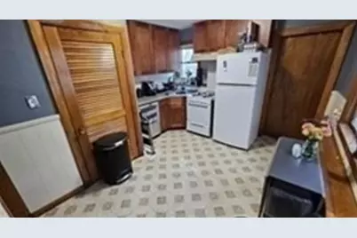 35 Neponset St, Revere, MA 02151 - Photo 3