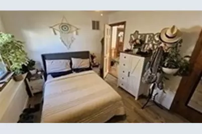 35 Neponset St, Revere, MA 02151 - Photo 5