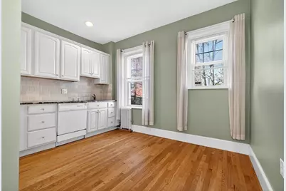 164 Strathmore R #4, Boston, MA 02135 - Photo 7