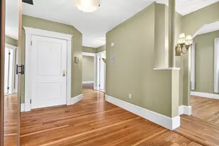 164 Strathmore R, Boston, MA 02135 - Photo 3