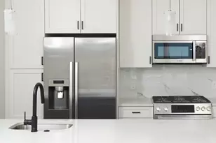 425 Border St, Boston, MA 02128 - Photo 5