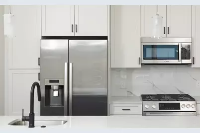 425 Border St. #503, Boston, MA 02128 - Photo 3