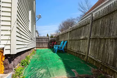 6 Munroe St, Peabody, MA 01960 - Photo 5