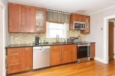67 Fernwood Ave, Lynn, MA 01904 - Photo 7