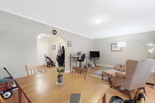 102 Sewall Ave, Brookline, MA 02446 - Photo 9