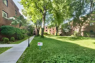 102 Sewall Ave, Brookline, MA 02446 - Photo 23