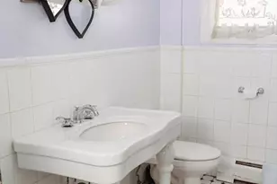 107 Sycamore St, New Bedford, MA 02740 - Photo 9