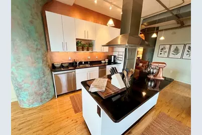 210 Lincoln Street #304, Boston, MA 02111 - Photo 3