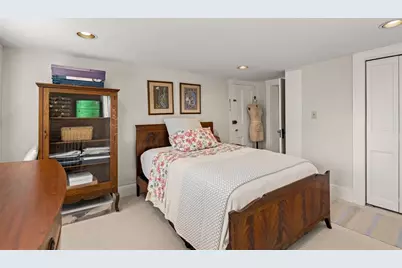 12 Darling St #2, Marblehead, MA 01945 - Photo 13