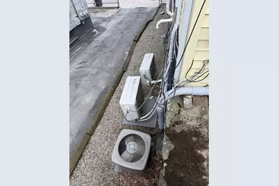 33 Crystal St, Southbridge, MA 01550 - Photo 21