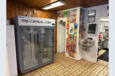 33 Crystal St, Southbridge, MA 01550 - Photo 29