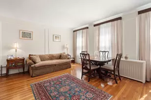 325 Tappan St, Brookline, MA 02445 - Photo 7