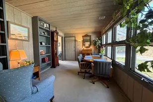 402 Country Side Rd, Greenfield, MA 01301 - Photo 3