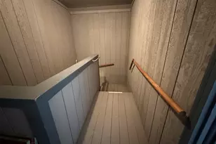 402 Country Side Rd, Greenfield, MA 01301 - Photo 17