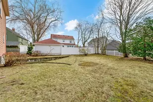 47 Whitney Rd, Medford, MA 02155 - Photo 3